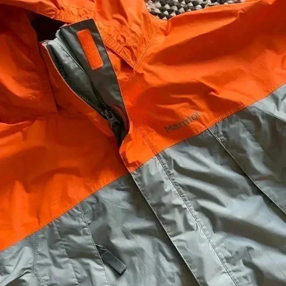 marmot kids medium jacket - Picture 2 of 9